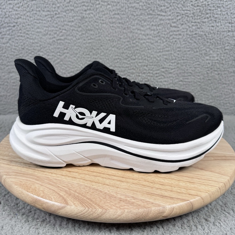 Hoka One Clifton 10 Womens Size 11 D Black White Road Running Shoes 1162050 BWHT